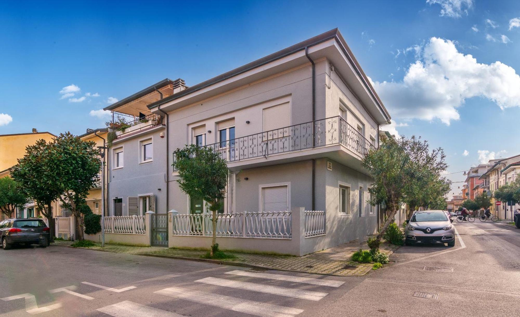 Casa vacanze da Antonio Viareggio Exterior foto